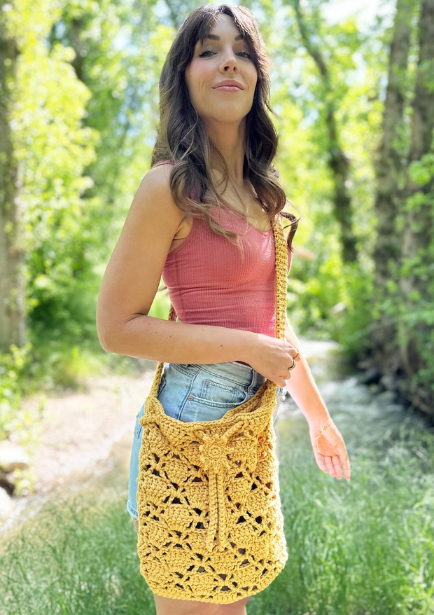 The Sunny Cinch Satchel PDF Crochet Pattern